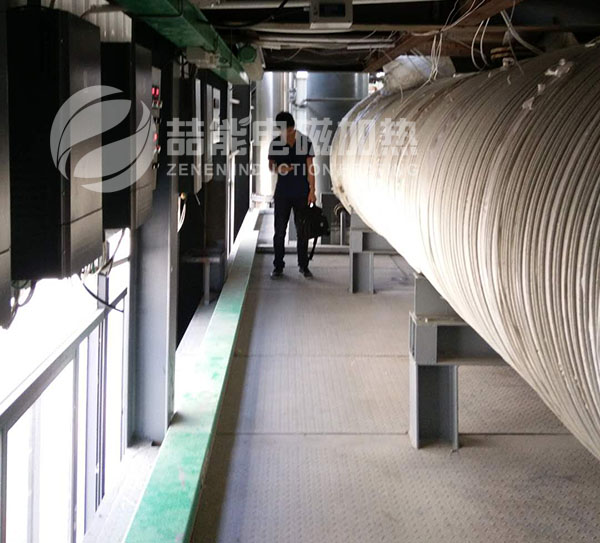 電磁加熱現(xiàn)場 電磁加熱現(xiàn)場