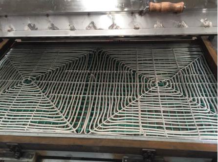 電磁加熱理?xiàng)l機(jī) 電磁加熱理?xiàng)l機(jī)