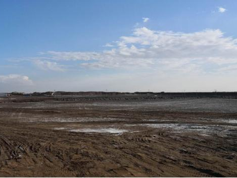 要實現(xiàn)“藍天白云”，仍需要我們的努力