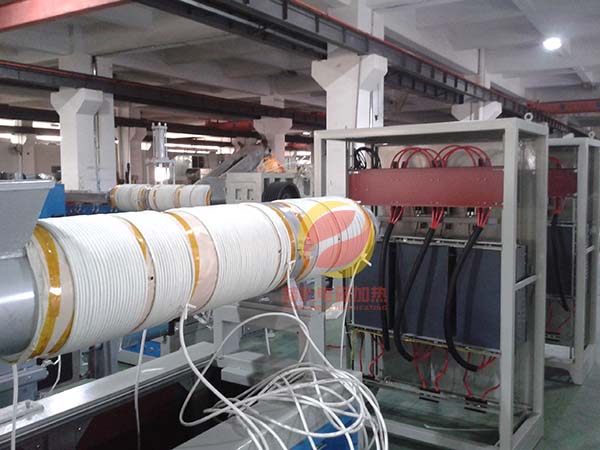 廢舊塑料再生造粒機(jī) 廢舊塑料再生造粒機(jī)