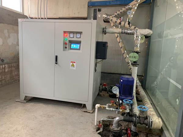 采暖爐現(xiàn)場圖 采暖爐現(xiàn)場圖